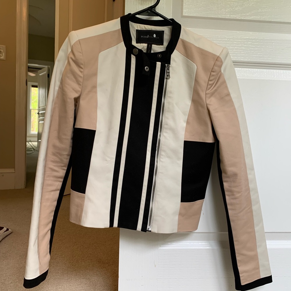 SOLD Beautiful BCBGMAZARIA color block jacket! - Picture 2 of 5